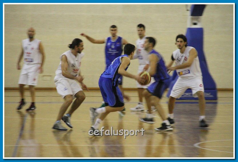 121223 Aquila 423_tn.jpg